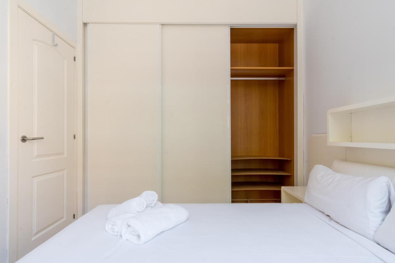 Bright Modern -1Bedroom 1Bath -Cuatro Caminos マドリード エクステリア 写真