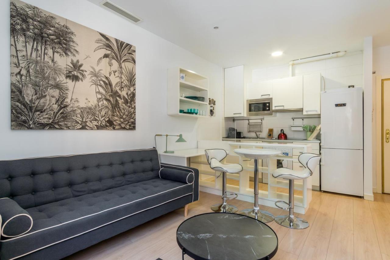 Bright Modern -1Bedroom 1Bath -Cuatro Caminos マドリード エクステリア 写真