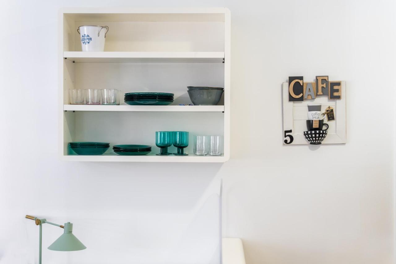 Bright Modern -1Bedroom 1Bath -Cuatro Caminos マドリード エクステリア 写真